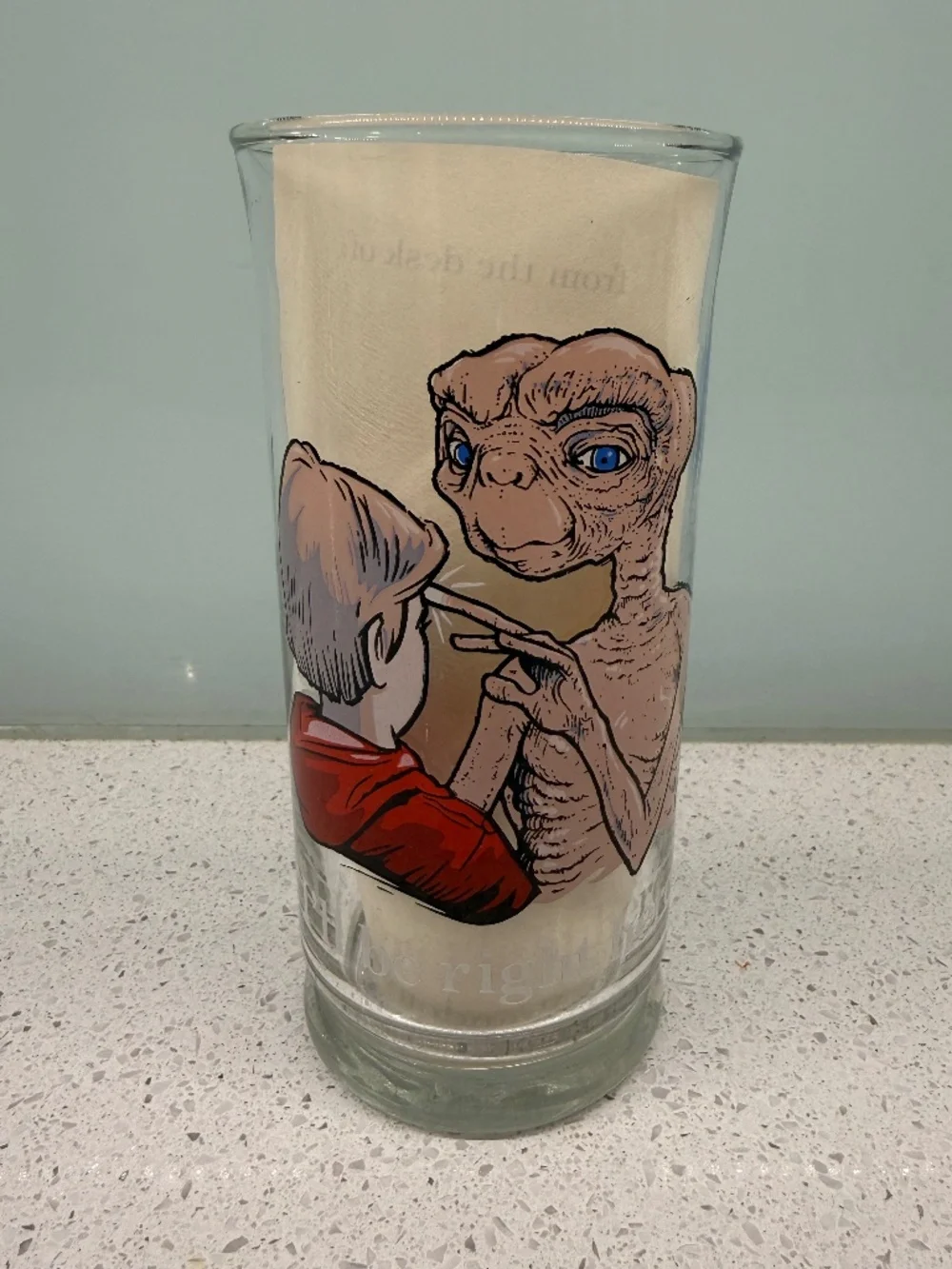 VINTAGE ET THE EXTRA-TERRESTRIAL GLASS